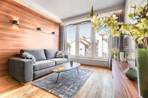 Park Apartment Old Town by Noclegi Renters